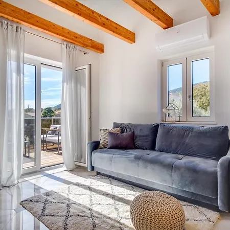 Lucica 360 Sea View