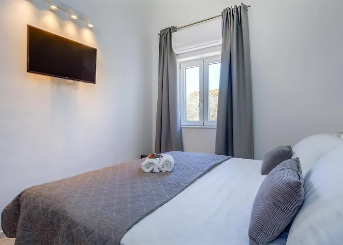 Lucica 360 Sea View Apartment Nerezine