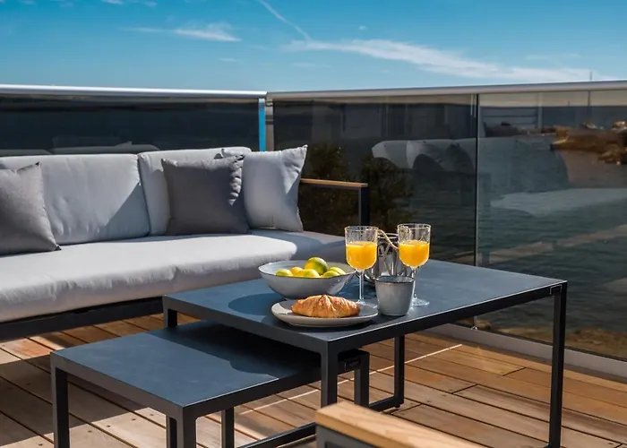Lucica 360 Sea View *