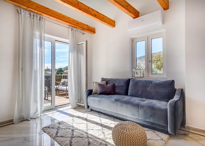 Lucica 360 Sea View