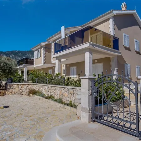 Lucica 360 Sea View