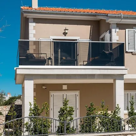 Lucica 360 Sea View